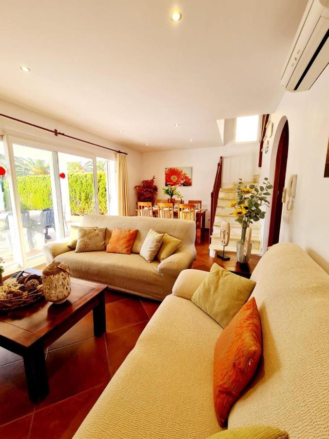Villa Lorena Sa Caleta Dış mekan fotoğraf