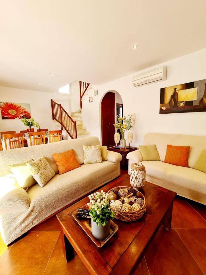 Villa Lorena Sa Caleta Dış mekan fotoğraf